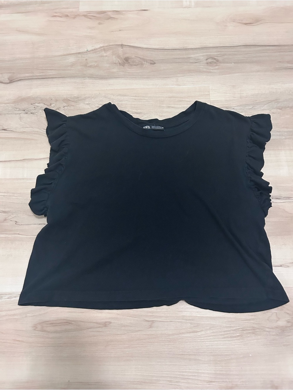 Zara Black Ruffle-Sleeve Crop Top - Picture 3 of 3